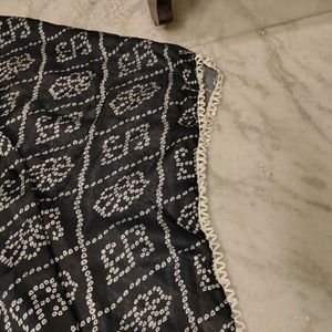 Bandhani Long Kaftan With Lace