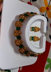 Green &amp; Gold laxmi Jewelry Set