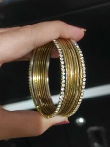 ✨ Stylish Golden Bangles✨