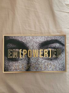 Huda Beauty Empowered Palette