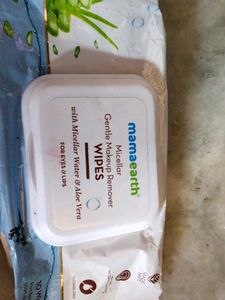 MAMAEARTH cleansing wipes