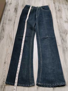 Ma1210 Sabrin bootcut jeans waist 24 inches