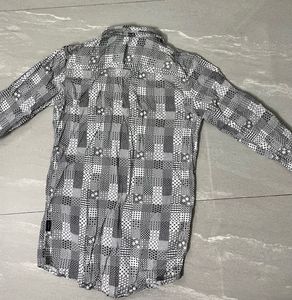 Patterned Long Sleeve Shirt