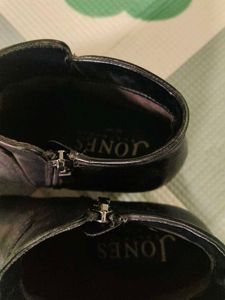 Jones Black Boots