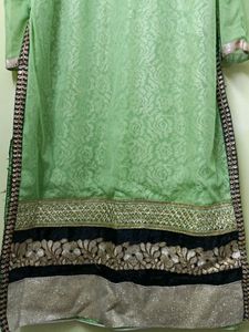 Women Ethnic Kurta Set