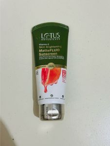 Lotus Botanicals Vitamin C Sunscreen SPF 50