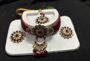 Red Beaded Jewelry Set