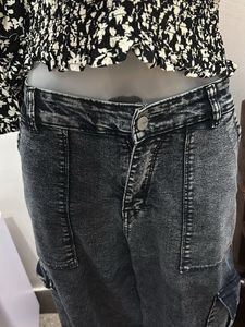Cargo Jean