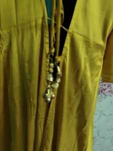 Elegant Ethnic Gown With Shrug