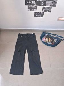 Ripped Wide Leg Baggy Jeans