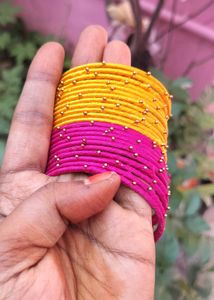 Beautiful And Good Looking Sil Thread Bangles💛🩷
