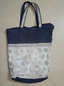shoulder bag bought from Max, no brand