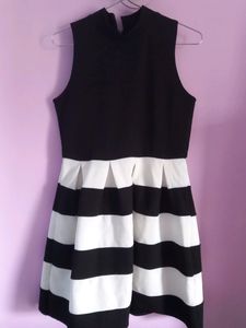 Sleeveless Halter Neck Dress