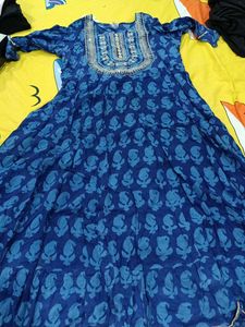 Blue Embroidered Cotton Kurti