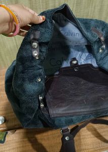 Calvin Klein Jeans Stylish Handbag