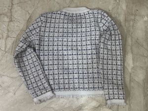 Elegant Textured Knit plaid Sweater