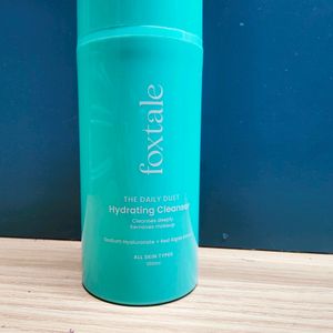 Foxtale Hydrating Cleanser Cum Makeup Remover