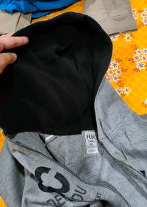 Gray Printed sweater good to keep  warm in winter