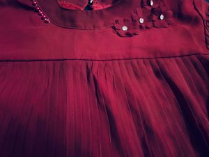 Maroon Pleated Sleeve Blouse