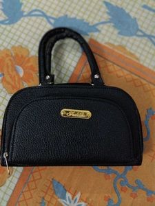 2 Black Handbag Set