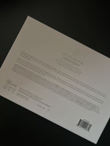 Beautiful Eyeshadow/highlighter Pallet - MR