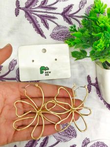 Floral Wire Earrings