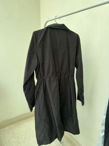 Elegant Black Trench Coat-water resistant