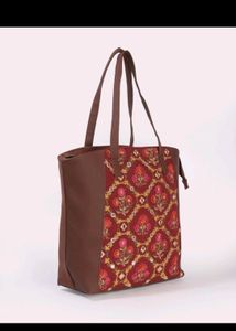 Spacious Tote Bag