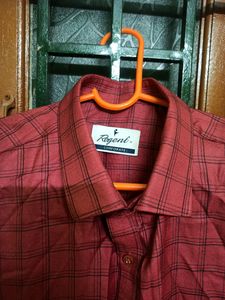 1 time used Regent Corporate Shirt L size ( The Perfect shirt for men) need Ironing only it wil look 100 %l new