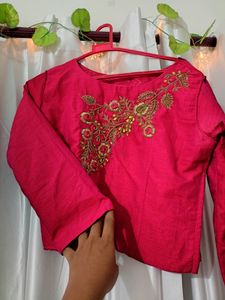 Women Ethnic + Festive Wear Blouse