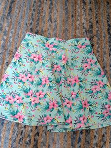H&amp;M floral skirt