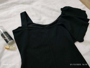 Black Cocktail Mini Dress 🖤 (stretchable)