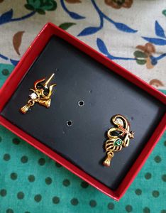 Shiva &amp; Krishna Divine Symbols Gold Pendant Set