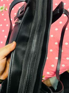Beautiful Black Tote bag 💼 Unused