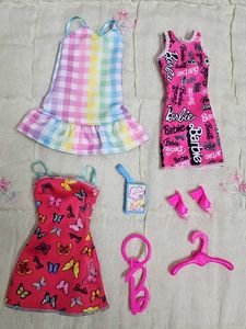 Barbie Doll Dresses &amp; Accessories