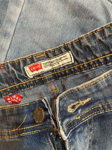 Levi’s slim fit denim