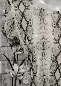 Snakeskin Print Crop Top