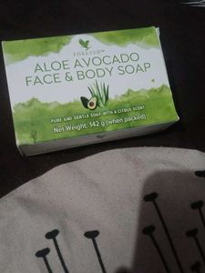 Forever Aloe Avocado Face&Body Soap