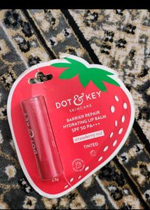 Dot &amp; Key Lip Balm - strawberry 🍓