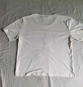 White Tshirt