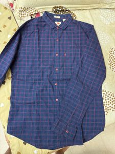 Levi&#39;s Blue Checkered Shirt