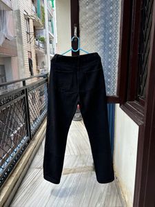 Shein Black Ripped Straight Fit Jeans