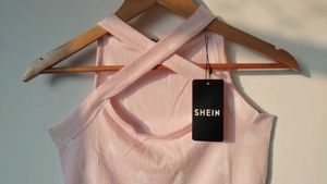 Cute Pink Halter Top with criss cross pattern 🩷