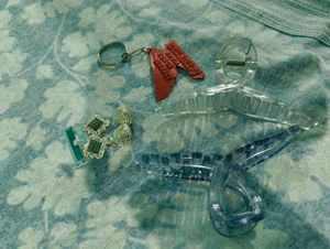 combo of 4item 2clecture 1earing 1 keyring