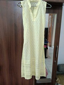 Yellow Sleeveless Kurti With Jean