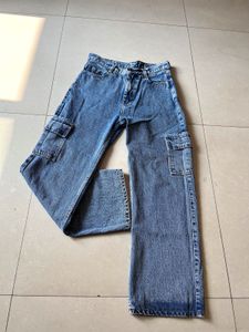 Wide Leg Cargo Jeans