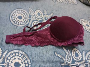Lace Non- Padded Bra With Floral Applique