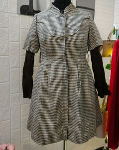 Classic Houndstooth Chic Coat