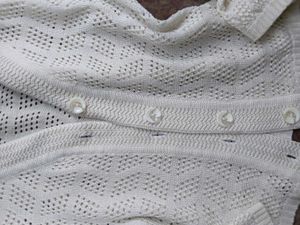 Off White Buttoned Sweaters 🍥🌸
