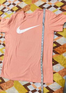 Nike Peach T-Shirt